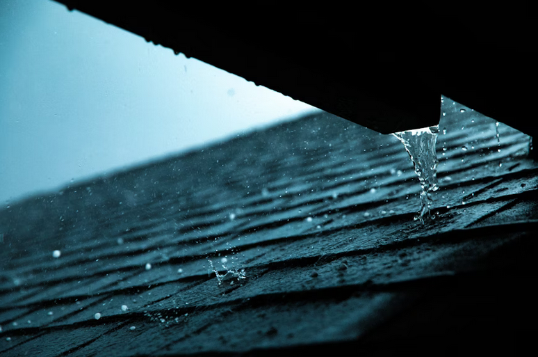 Top Signs Your Maui Roof Needs a Checkup Before The Next Rainstorm